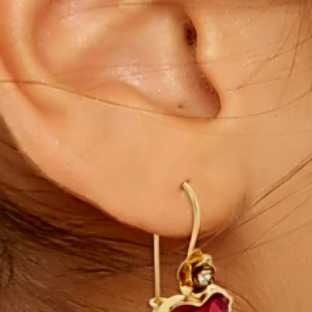 NEW Betsey Johnson Elegant Pink Faceted Stone Heart Drops With Flower Accent - Picture 5 of 5